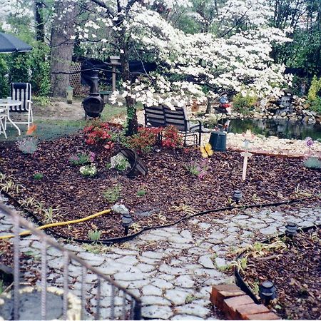 The Twin Magnolias Bed & Breakfast 로어노크래피드 외부 사진
